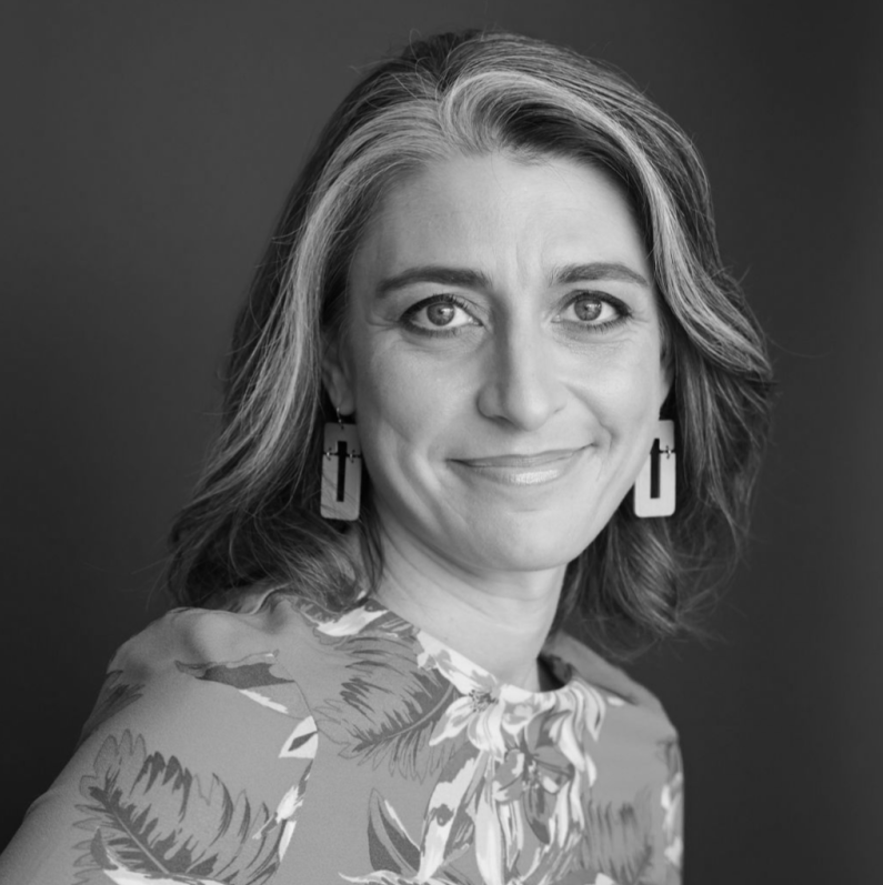 Lucy Ellis BW